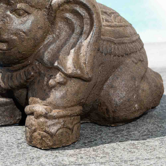 Statue eléphant assis 40cm brun antique