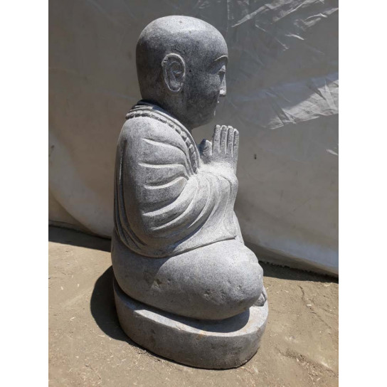 Statue moine shaolin assis en pierre de lave jardin 50 cm